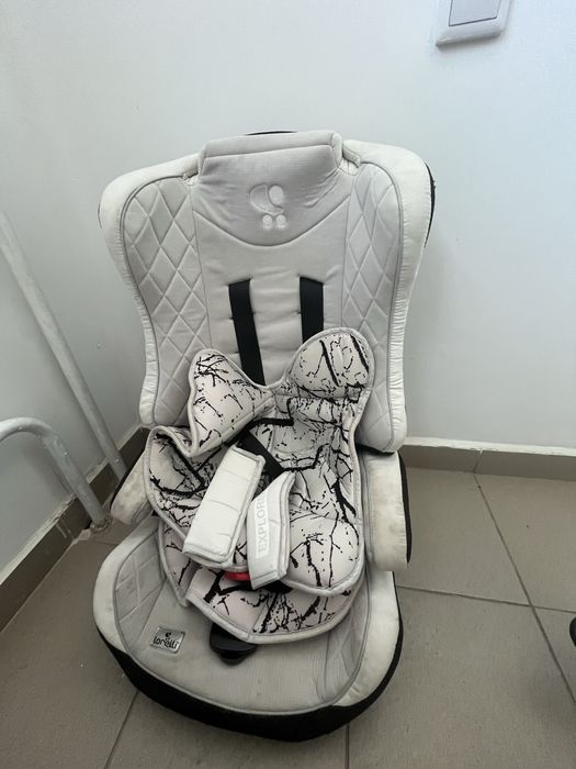 Автокресло продам