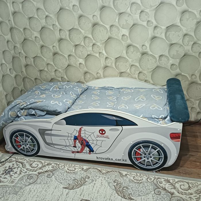 Детские кровати для мальчика и для девочек