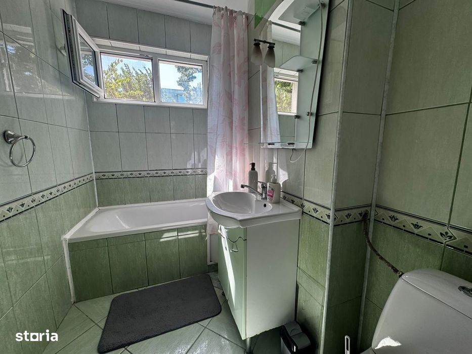 Apartament cu 3 camere Podu Ros Blvd. Primaverii