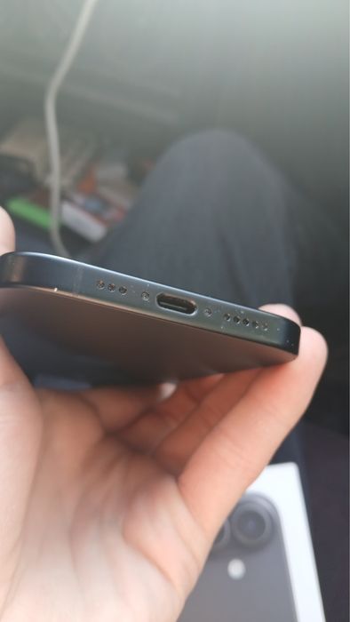 iPhone 16 128gb черный