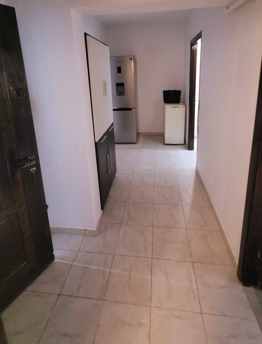 Proprietar închiriez garsoniera confort I, mobilata, utilată  în zona centrala