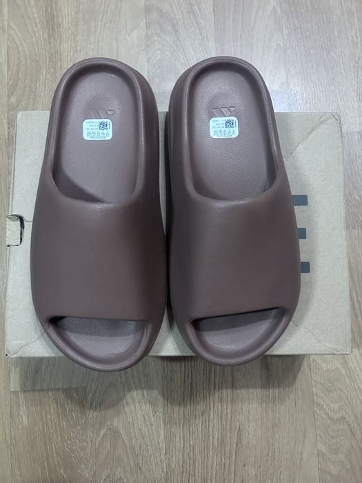 Adidas Slide       .