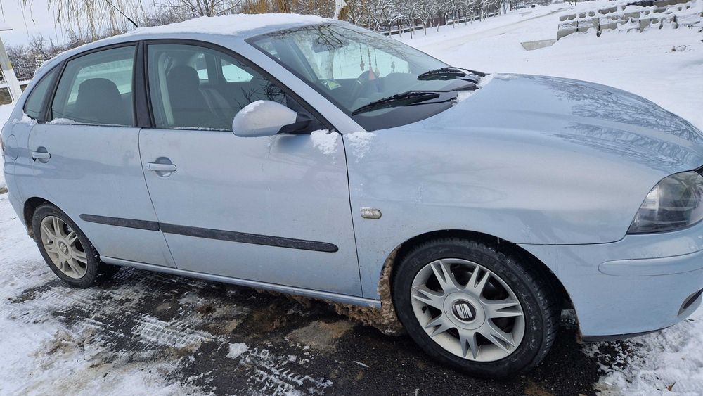 Vând Seat Ibiza 2003