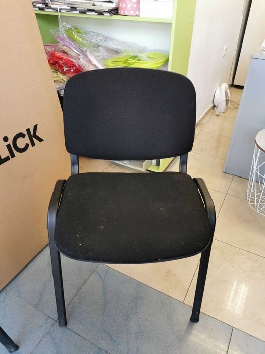 Столове за офис или за дома