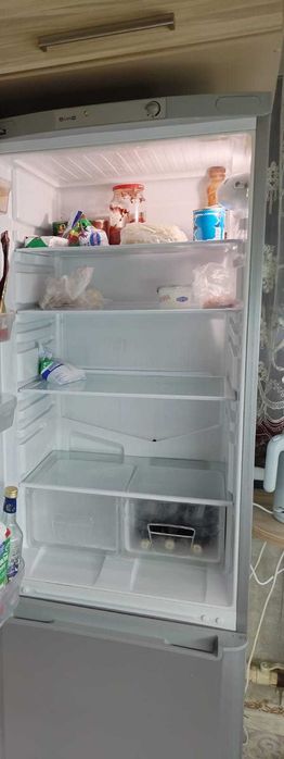 продам холодильник