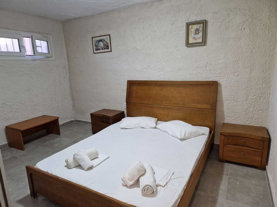 Триетажна къща в Каландра - Халкидики, Гърция