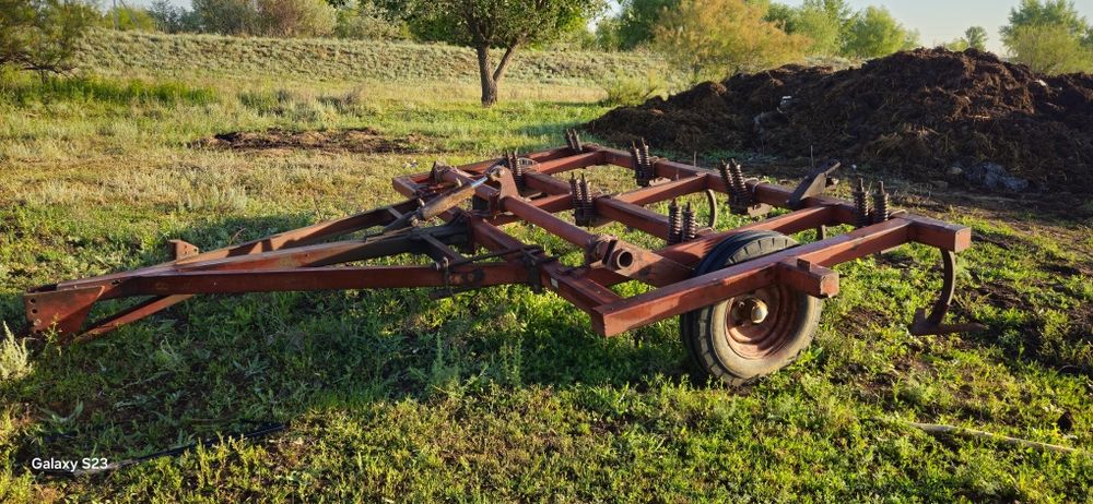 Продам культиватор ширина 4.2