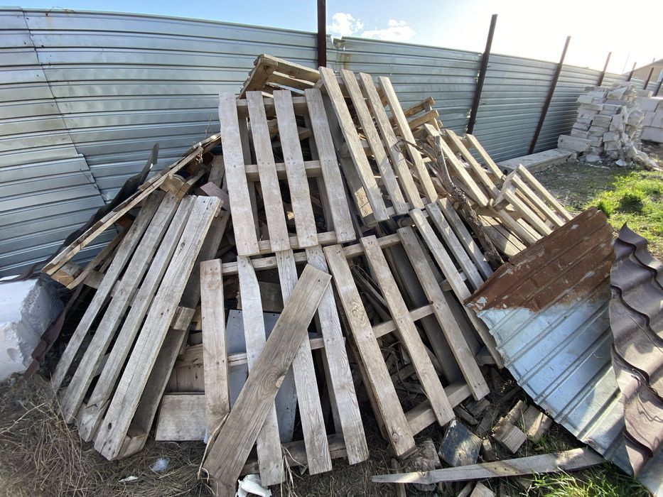 Поддоны бу продаются