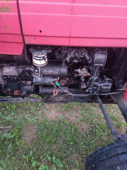 Vând tractor Utb445