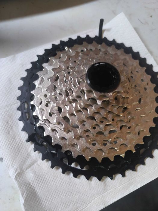 Shimano XT 12s касета 10-45т Нова.