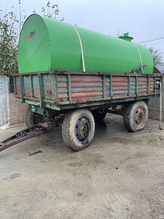 Vand remorca si bazin de 10500 litri