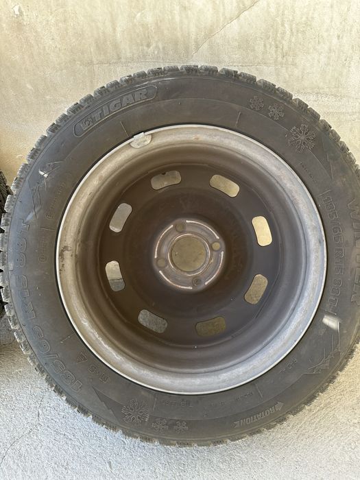 Зимни гуми с джанти Пежо/Рено 185/65/15