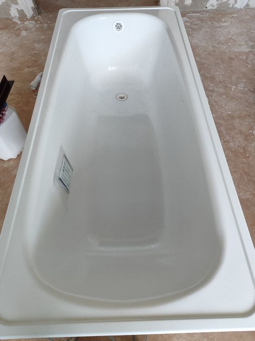 Продам новую стальную ванну