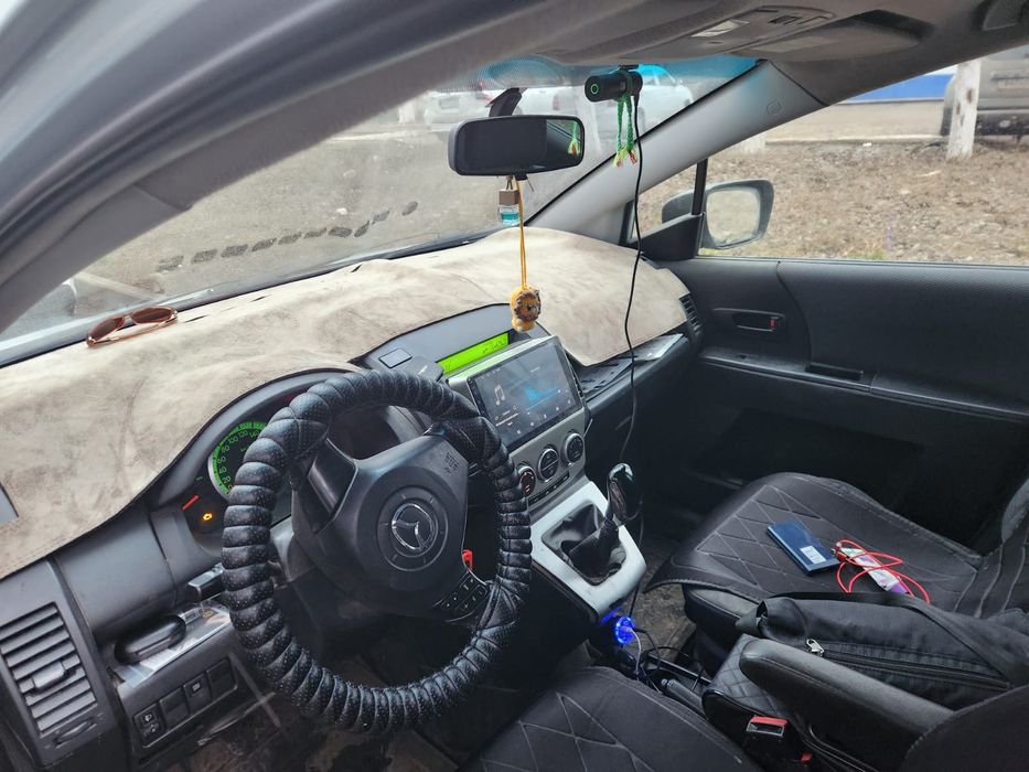 Продам минивен мазда 5