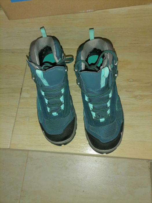 Туристически обувки