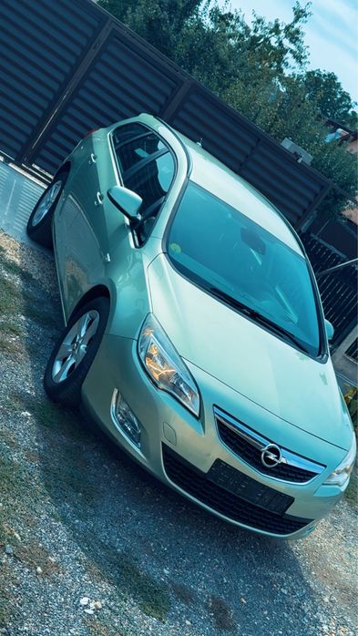 OPEL Astra 2011 — imagine 3