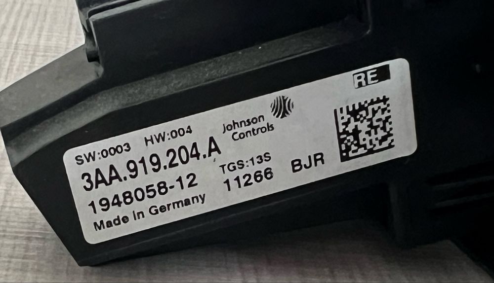 Часовник за табло 3АА.919.204.А VW PASSAT B7 CC