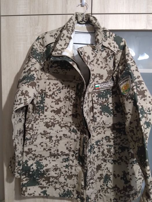 Камуфлажна шуба с подплата.