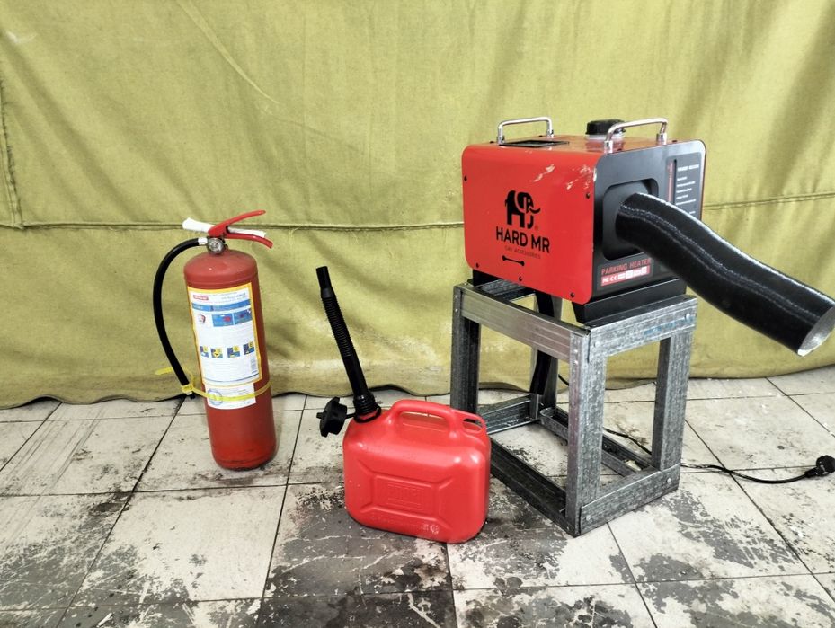 Полог, обогреватель, огнетушитель для гаража