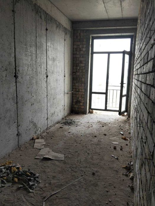 Срочно...Сергели индекс бозори оркасида греен хоусе 1 хона 5-этаж