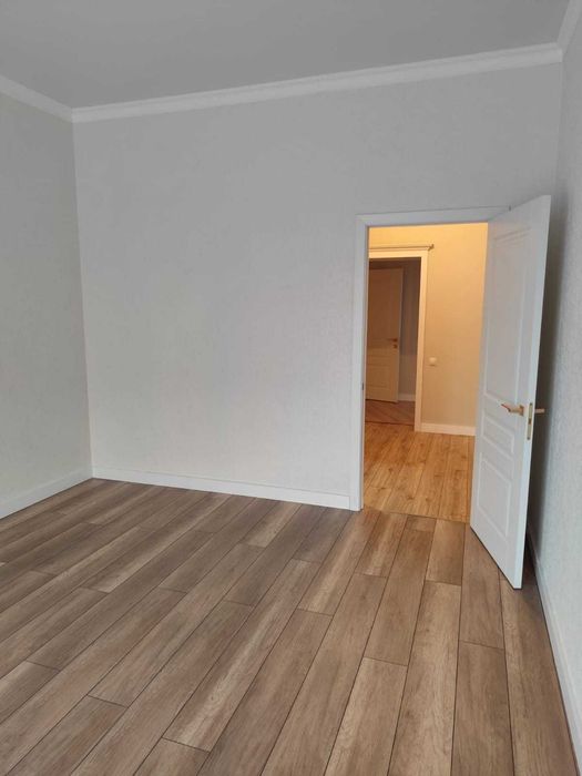 Продам 4х комнатную квартиру