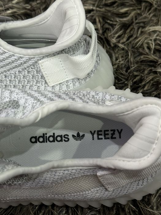 Yeezy 350 White Static