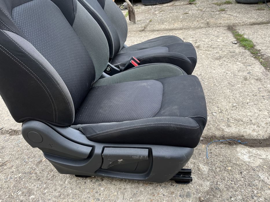 Scaune Nissan Qashqai J11