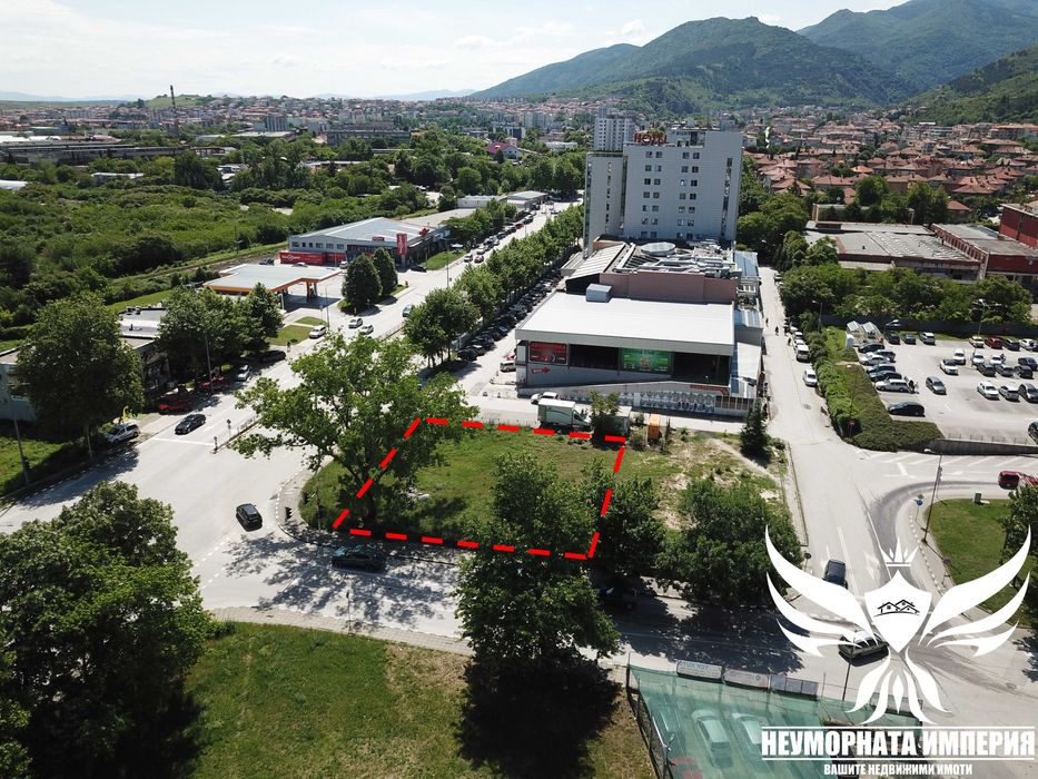 Дава се под наем Гараж / Паркомясто в Асеновград - 600 кв.м за 780 € - Снимка #11