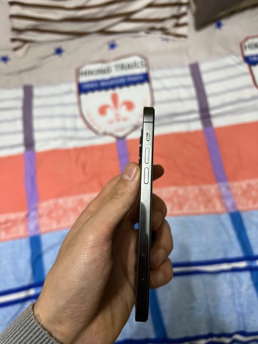 Айфон 12 про қара свет