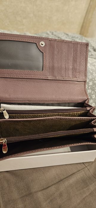 Дамско портмоне от естествена кожа