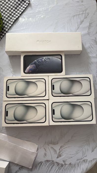 Коробки от  iPhone 15