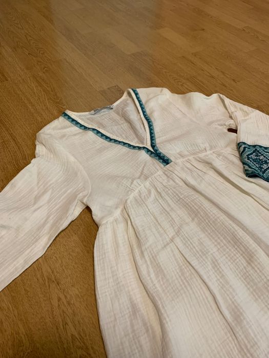 Рокля Zara с бродерии