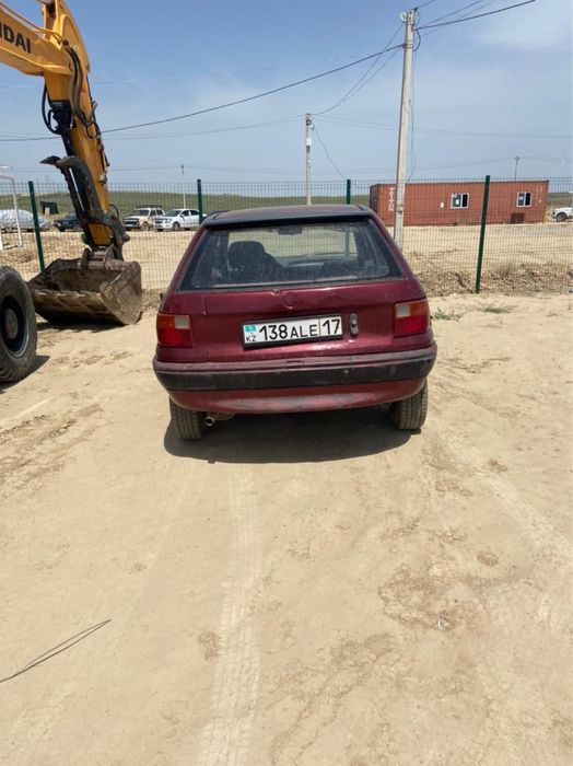 Продам опель астра 1993 года