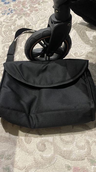 Детская коляска до года