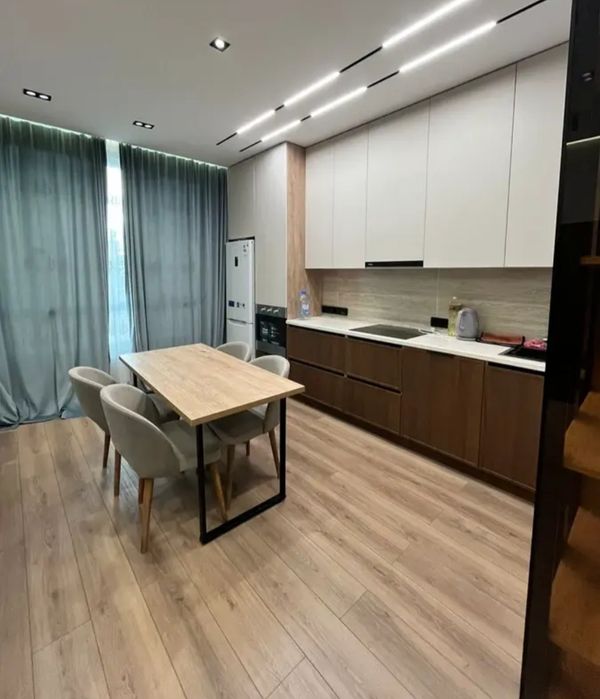 Oybek metro Gabusda 3 xonali kvartira ijaraga beriladi.i.