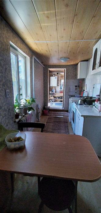 Продам дом в тихом районе.