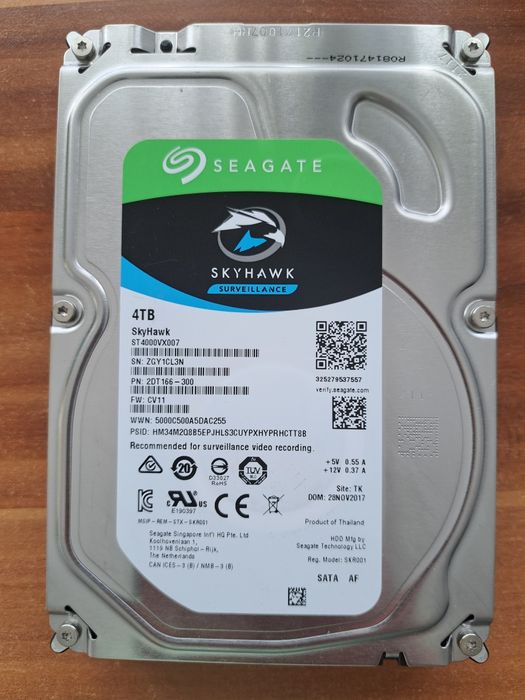 Vând HDD Seagate SkyHawk 4TB