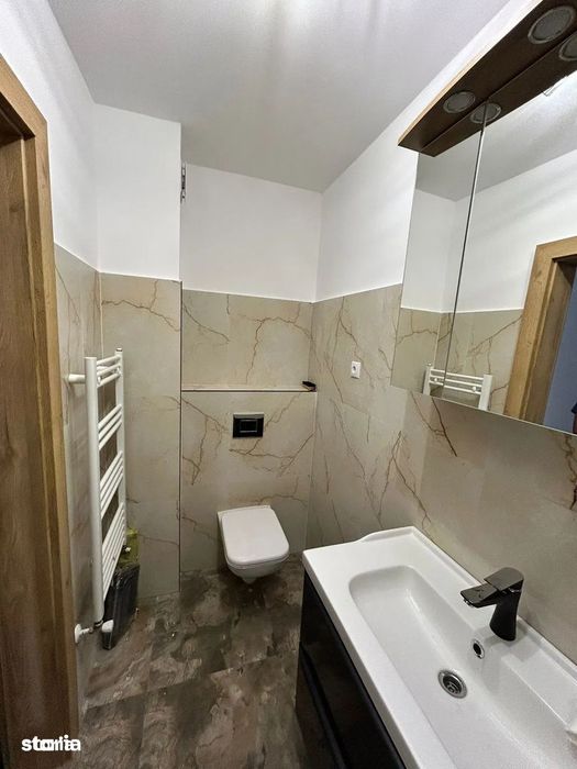 Apartament de 3 camere, 90 mp utili + 2 parcari zona Fagului
