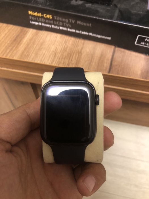 Apple Watch SE (Gen 2) 44mm