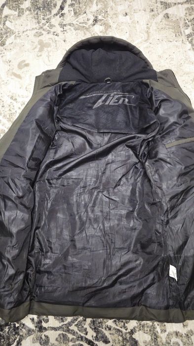 Geaca de iarna Tien marimeXXL dar este potrivita pentru xl.