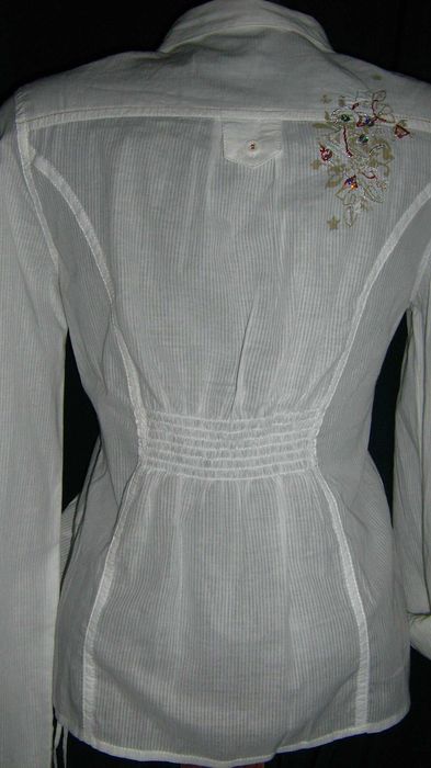 Елегантни маркови ризи и блузи