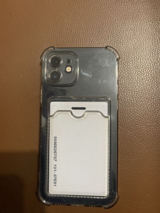 iPhone 12 в идеальном состоение