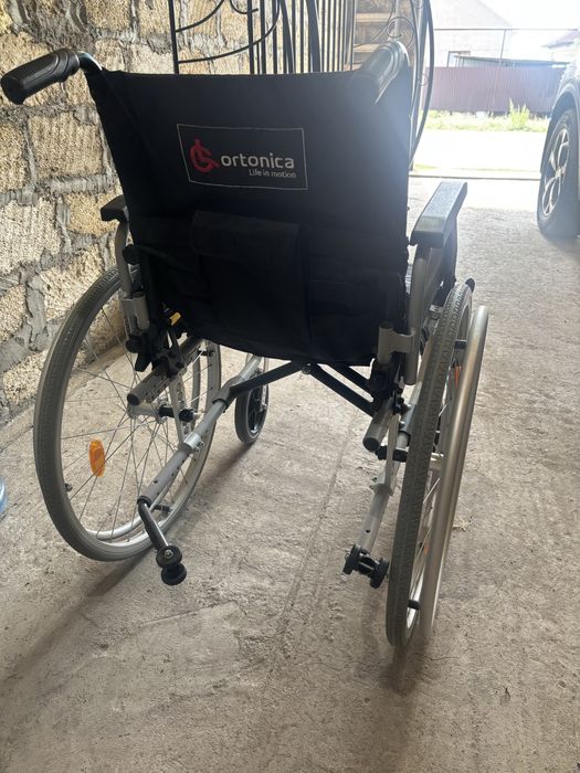 Продам ивалидную коляску