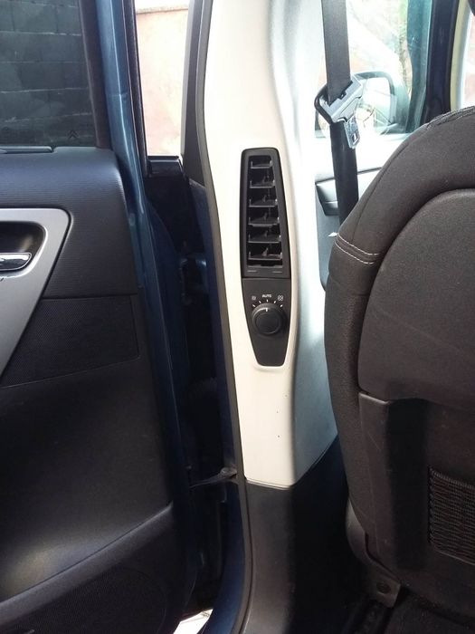 Vând Citroen C4 Grande picaso