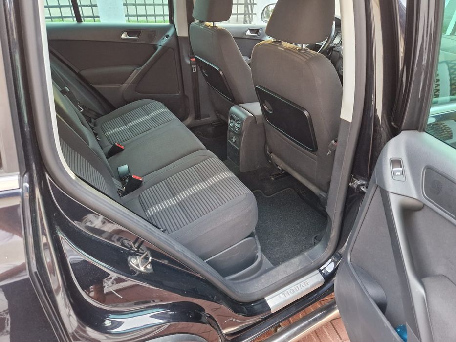 Vând Volkswagen Tiguan  an 2011