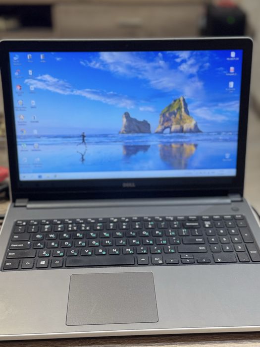 Лаптоп Dell Inspirion, Core i-3