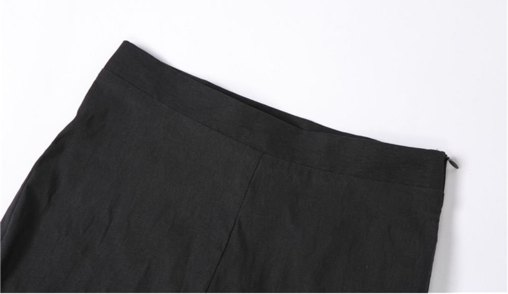 Женские брюки клеш с вырезом