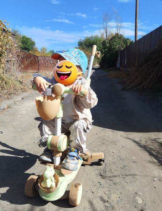 Самокат с родительской ручкой