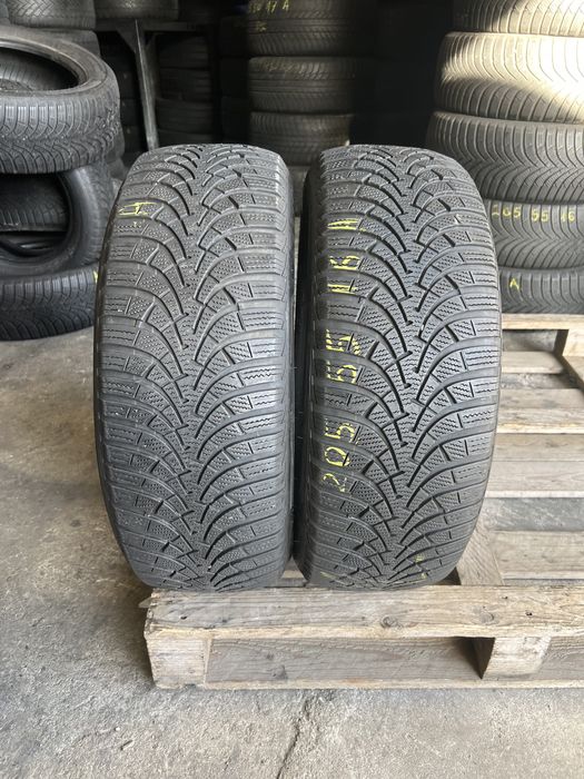 2 anvelope de iarna 205/55/16 Goodyear!