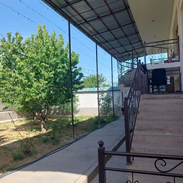 Uchastka Hovli Sotiladi